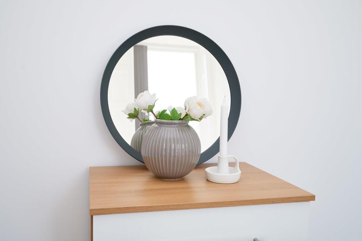 Modern 2 Bedroom Apartment In Preston Preston  Bagian luar foto
