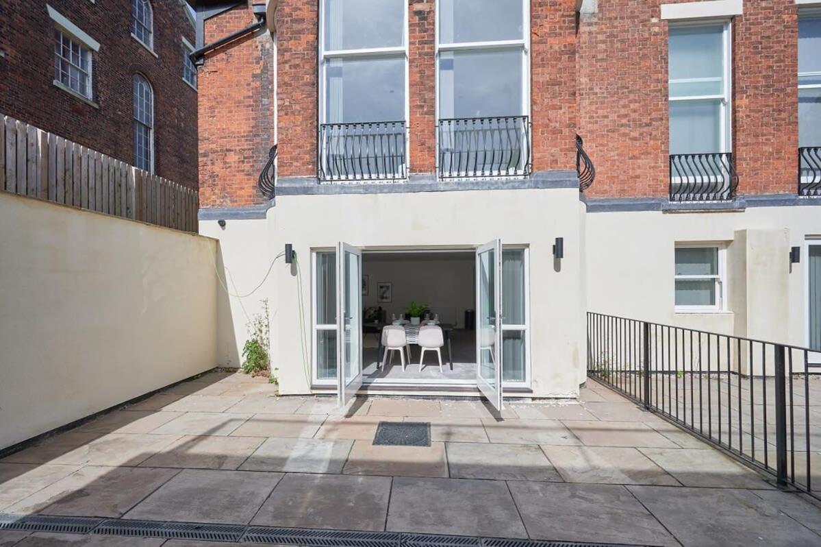 Modern 2 Bedroom Apartment In Preston Preston  Bagian luar foto